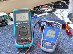 Imagen de uso del calibrador universal PCE-C 456.