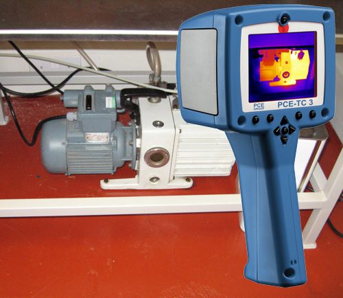 Ejemplo de la termografa de una unidad de motor y transmisin con nuestro dispositivo de imagen trmica PCE-TC 3
