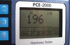 Imagen de la pantalla del dur�metro PCE-2000 al realizar una medici�n.