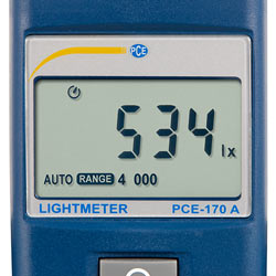El luxmetro PCE-170A dispone de una gran pantalla LCD de 5 dgitos 