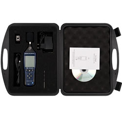 Medidor de sonido PCE-322A en su maletín de transporte, incluido en el envío.