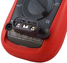 A través de este adaptador puede conectar directamente resistencias y capacidades al multimetro TRMS PCE-UT 61E.