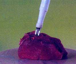 El sensor de hincado con la punta de penetracin atornillada durante una medicin.