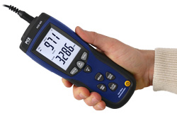 El diseño ergonómico del anemometro PCE-423 le permite manejarlo con una sola mano