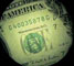 Vista de un billete de dólar a través de los boroscopios