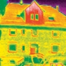 Las cmaras termogrficas son ideales para detectar zonas de entrada de fro en edificios.