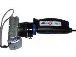 Canon PowerShot A60 con adaptador acoplado al boroscopio PV-636.