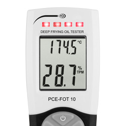 La pantalla del medidor de calidad de aceite de fritura PCE-FOT 10. 