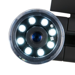 8 LED brillantes iluminan la superficie de ensayo del microsopio.