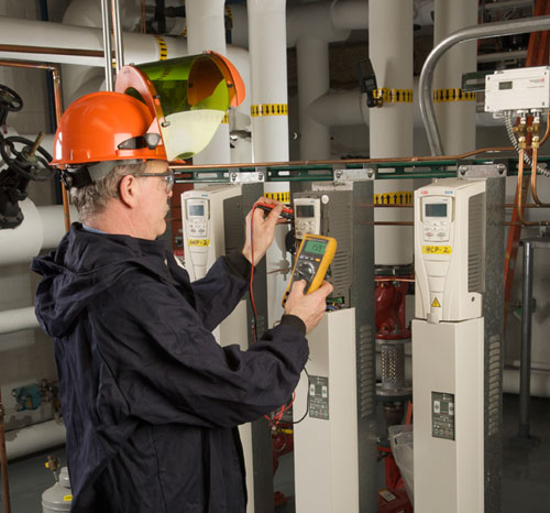 Multímetro digital TRMS FLUKE 179 mantenimiento de una instalación de calefacción