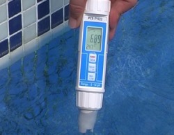 Este phímetro es el ideal para realizar el mantenimiento, por ejemplo para piscinas, de manera fácil y sencilla.