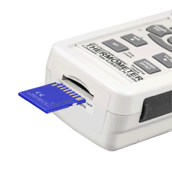 Imagen de como se pone la tarjeta de memoria del termometro de contacto PCE-T390