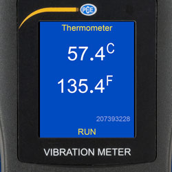 Indicación de temperatura en la pantalla del medidor de vibraciones PCE-VM 22